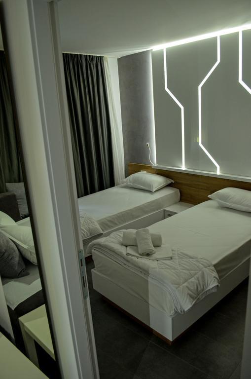 Apartments Good Night Ni Esterno foto