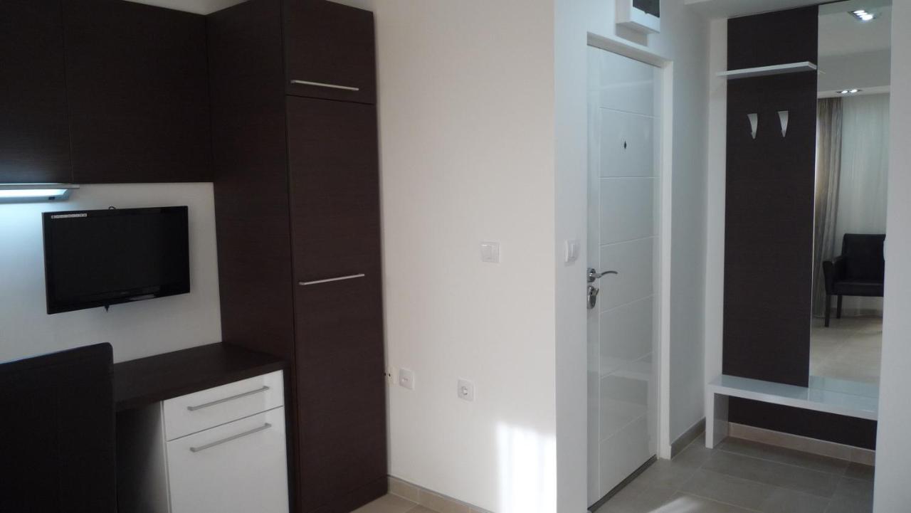 Apartments Good Night Ni Esterno foto